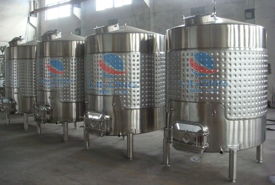 Stainless Steel Sanitary Grade Wine Storage Tank with Side Manhole &amp; Dimple Jacket