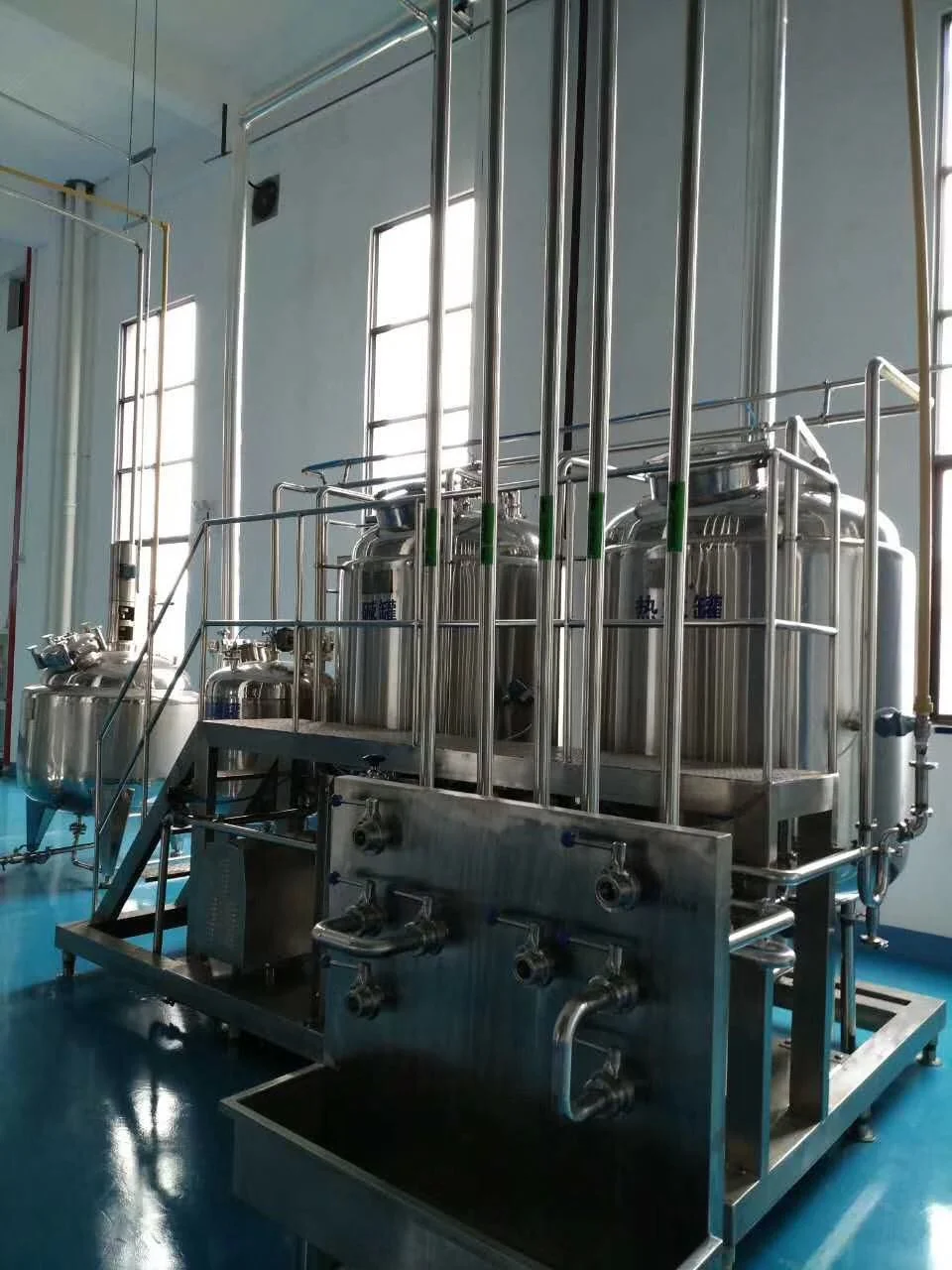 Customized Chemical Alcohol Edible Oil Water Stainless Steel Horizontal/Vertical Storage Tank